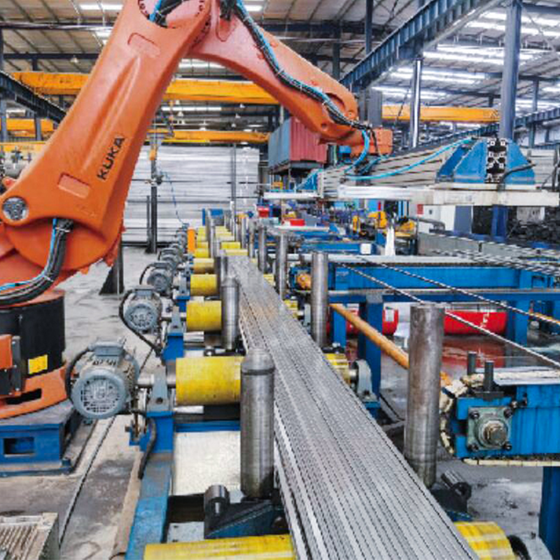 Tube Stacking At Strapping Machine