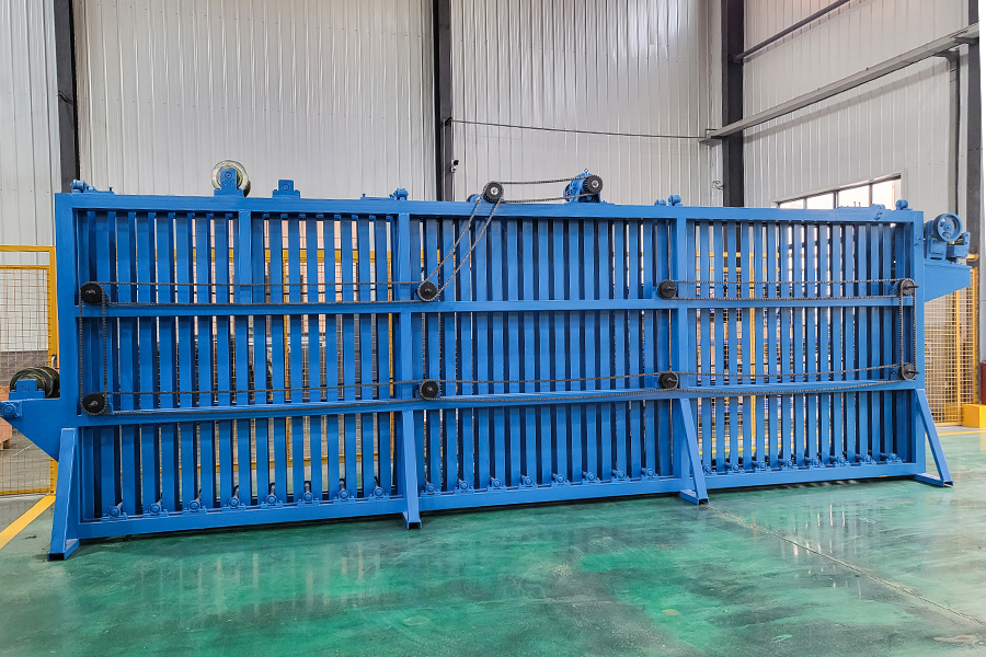 Vertical Cage Type Accumulator Vertical Cage Type Accumulator